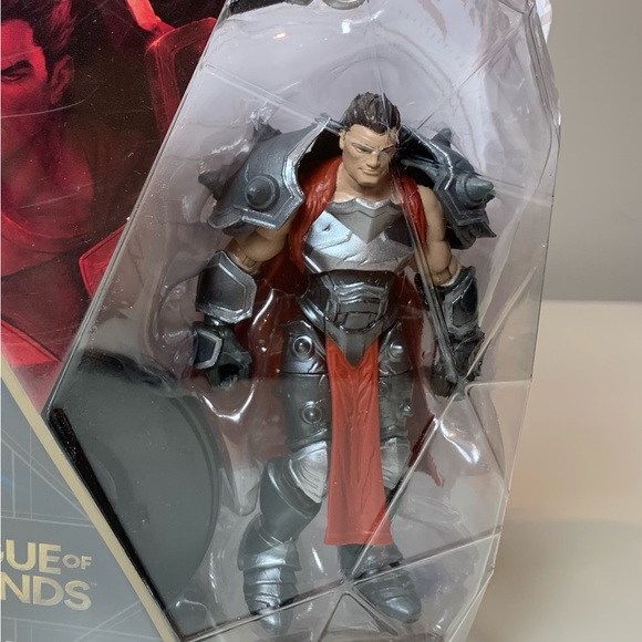 League of Legends Darius collectible figure - Picture 3 of 4